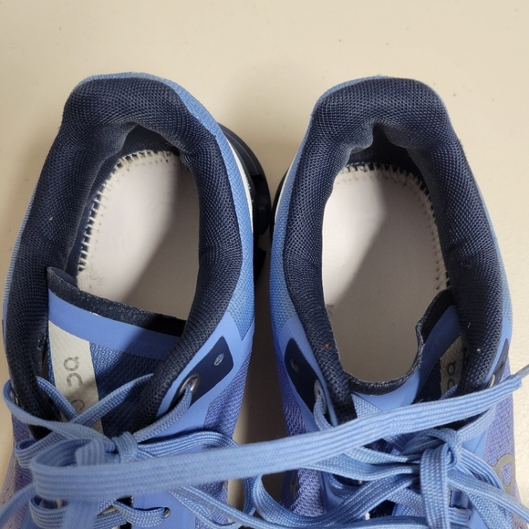 On Cloud Running Cloudflow Marina Blue White Sneakers. - Picture 8 of 11
